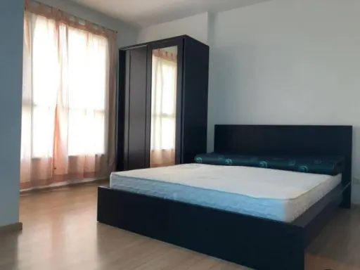 Wow !! ** Condo for rent THE BASE Rama 9-Ramkhamhaeng ** Convenient transportation Ready to move in, the price is very light!