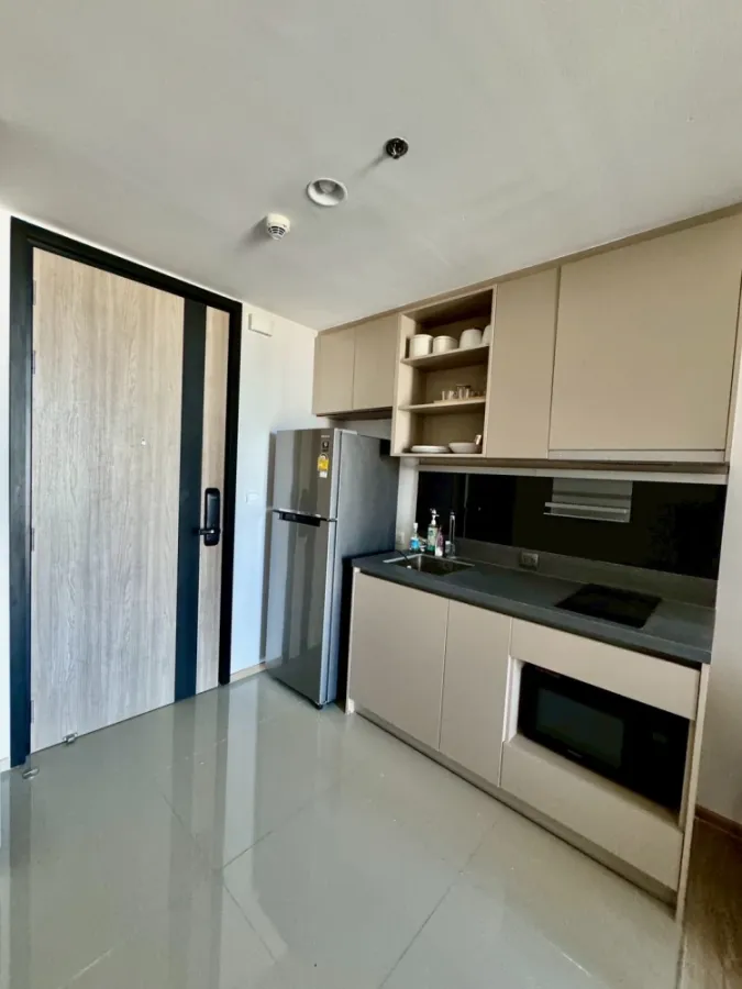 [FOR RENT] Oka Haus Sukhumvit 36 | High-Floor 1-Bed with Bathtub & Open City View (East Facing) 🏢🛁🌅✨