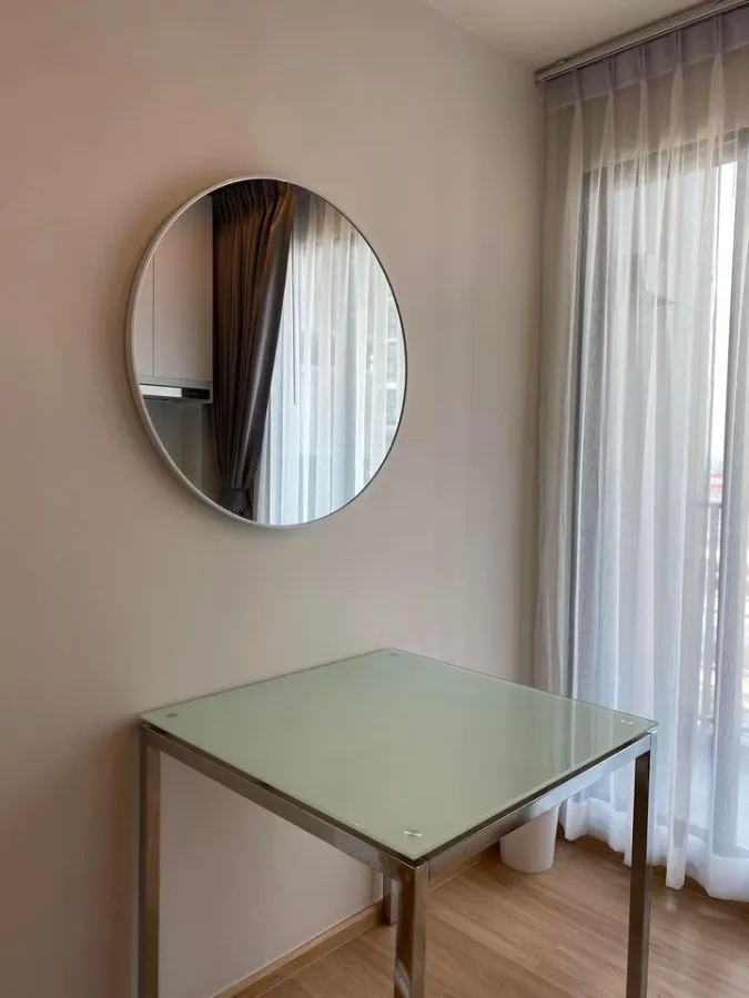 Condo for sale, The Base Chaengwattana, built-in kitchen in minimalist style Comes with a lot of extras. Hurry up to reserve.