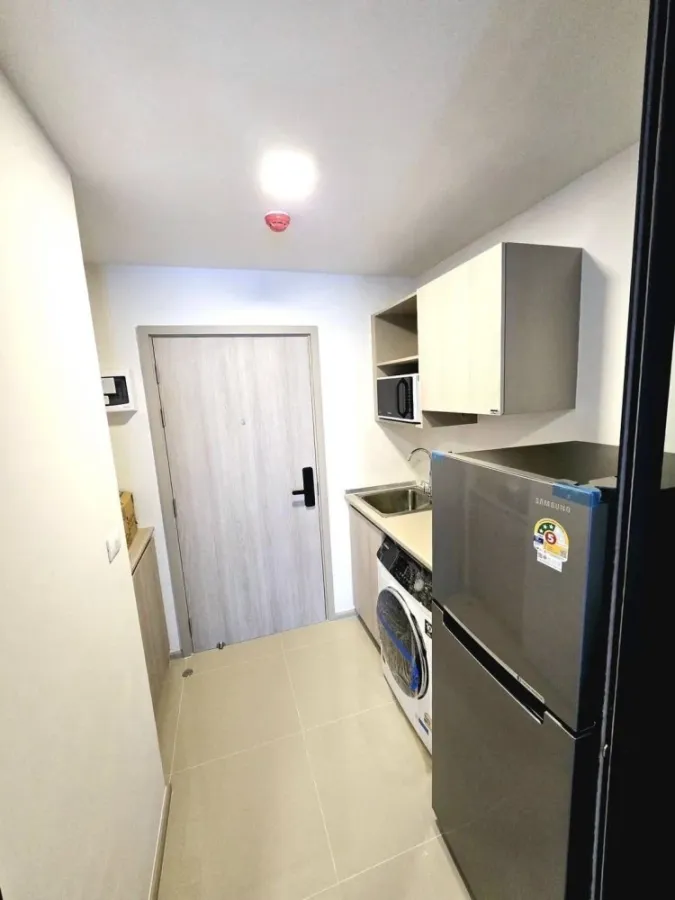 For rent: Dcondo Shine Rangsit, well-separated rooms, great price, hurry and book before you miss your chance.