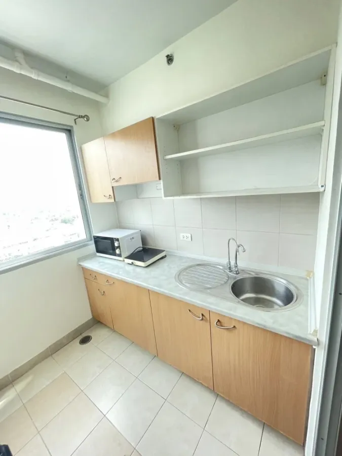 For rent Supalai Park Kaset, 14th floor, lots of usable space, with a clear city view, move in now, don't hesitate.