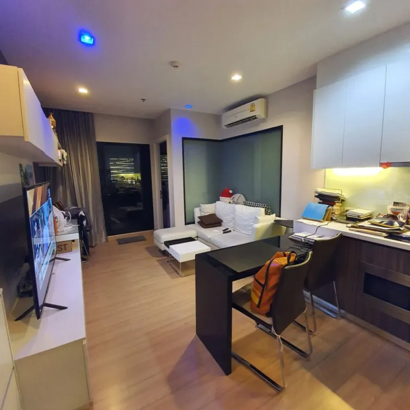 ให้เช่า Urbano Absolute Sathon-Taksin	ห้องตกแต่งสวย วิว IconSiam ชัดแจ๋ว เฟอร์ครบ พร้อมอยู่