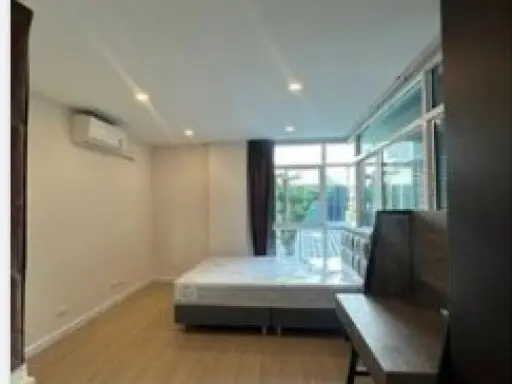 ขาย Lugano Condo Ladprao18 ห้องกว้างขวาง ตกแต่งพร้อม โล่งไม่ร้อน พลาดแล้วจะเสียใจ images