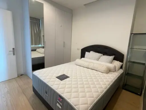 Condo for sale, TC Green Rama 9, 1 bedroom, 1 bathroom, fully furnished, ready to move in. Corner room. If interested, hurry to reserve. images