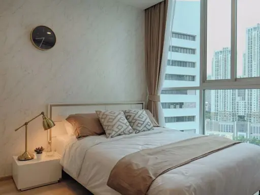 ปล่อยเช่าห้อง Studio ขนาด 23 ตรม. แบบ Fully Furnished ใจกลางรัชดา ชั้น 18 ทิศใต้ วิวสระว่ายน้ำ images