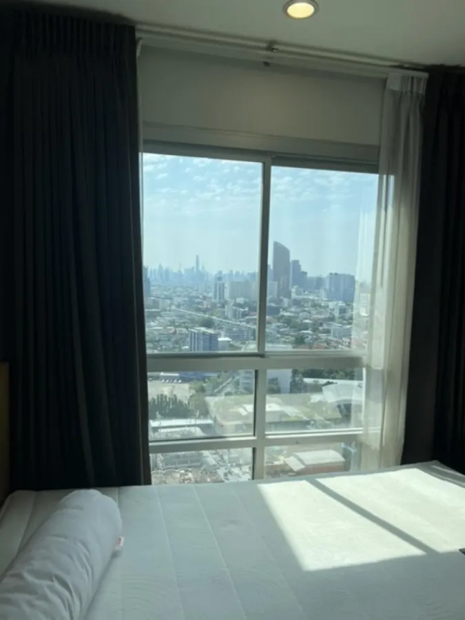 For sale: U Delight @ Chatuchak Station, 25th floor, complete with furniture and electrical appliances. Book now.