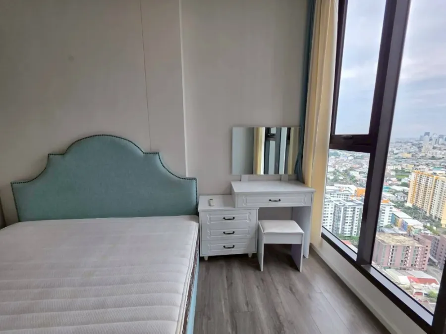 Condo for rent, Whizdom Essence. Available now! Book now!!