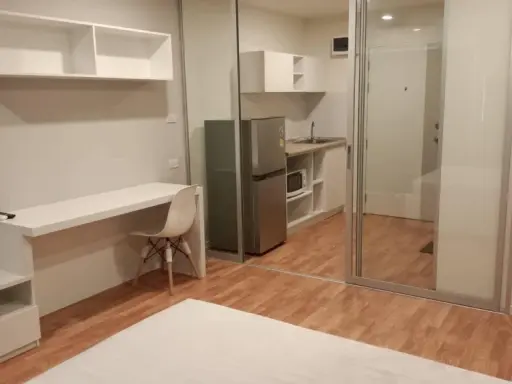 For rent: Lumpini Ville Phatthanakan-Srinakarin, 32nd floor, fully furnished, nice to live in, book now, urgently.