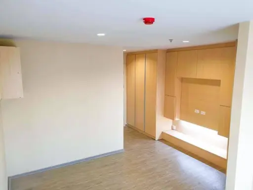 For sale: Regent Home Bangson Phase 2. Fully furnished with built-in cabinets and appliances. Don't miss out!