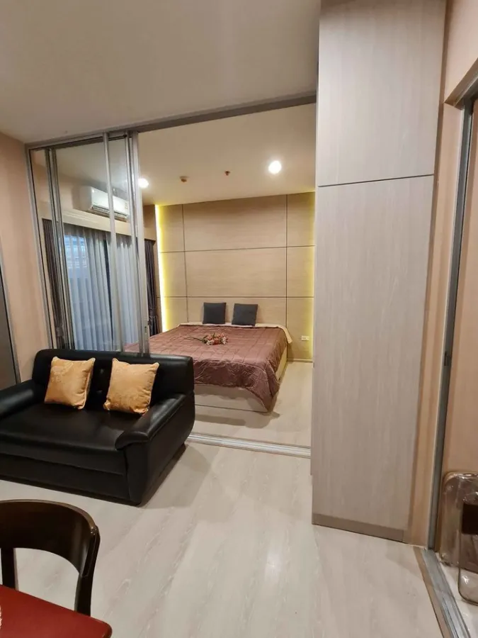 For rent, Niche Mono Sukhumvit-Puchao, 9th floor, good view, comes with Buit-In, awesome wall, beautiful and livable like this. Book now.