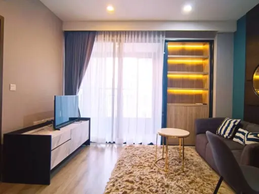 Condo for rent immediately! Ideo Mobi Asoke, 27th floor, high floor with stunning views. Fully furnished with appliances. Just bring your suitcase and