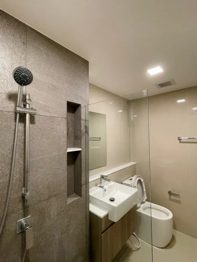 Condo for sale, Quintara Arte Sukhumvit 52, room decorated with modern built-in style, very livable, reserve quickly.