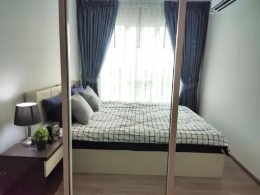 For rent: Regent Home Bang Son, Phase 28, 7th floor, rooms divided into sections. With complete decoration