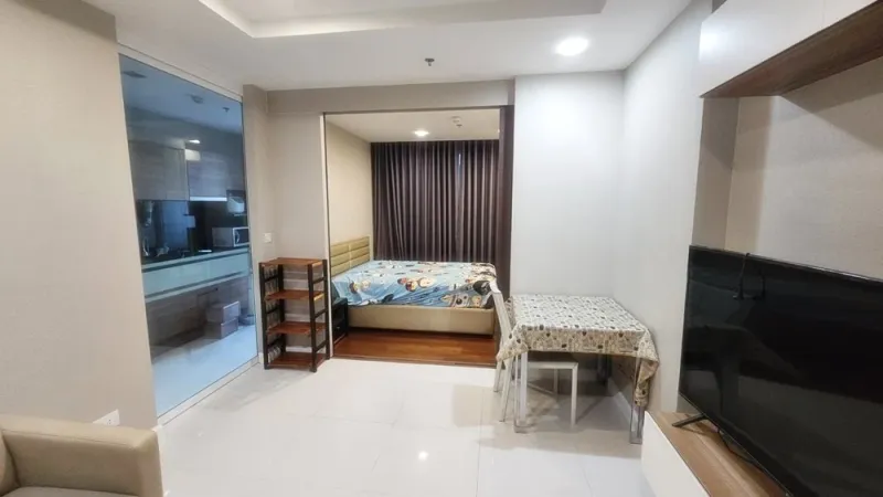 ขายด่วน!! คอนโด เดอะ เมโทรโพลิส ชั้น 9 ตึก A ห้องสวย ทำเลดี ราคาดี เดินทางสะดวก ห้ามพลาด!!