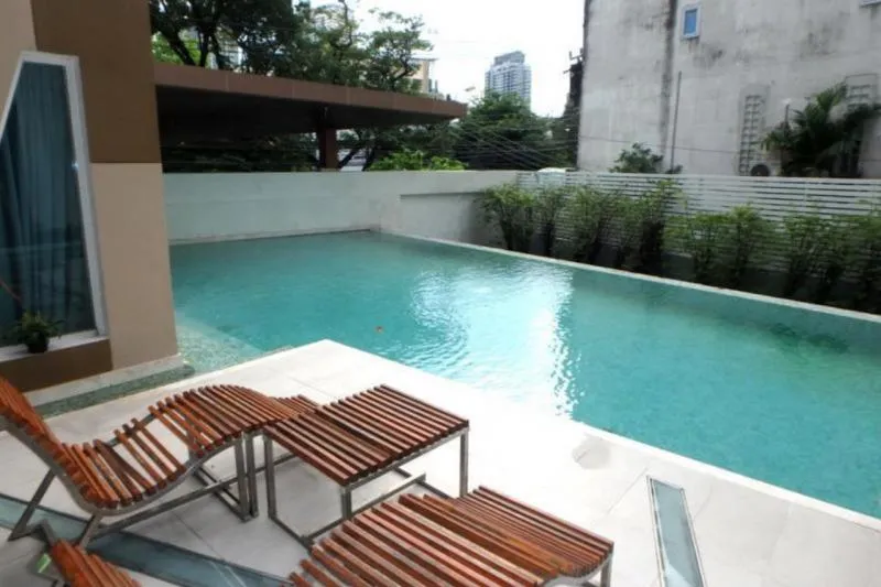 ขาย/ให้เช่า The Crest Sukhumvit 49 ขนาด 1ห้องนอน 1ห้องน้ำ เฟอร์ครบ ใกล้ BTSทองหล่อ มาก่อนได้ก่อน