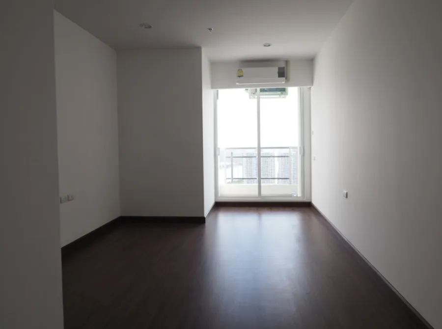Condo for rent, Supalai Prima Riva, high floor, beautiful view, complete built-in furniture, don't wait.