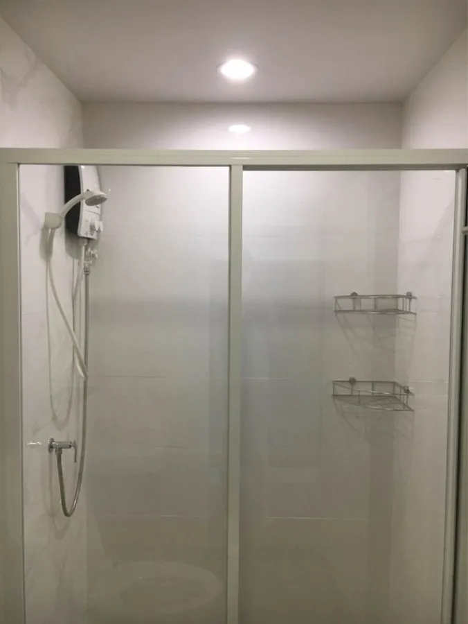 For rent, REACH Phahonyothin 52, 2nd floor, built-in furniture with new electrical appliances, lift the room, book now, don't be slow