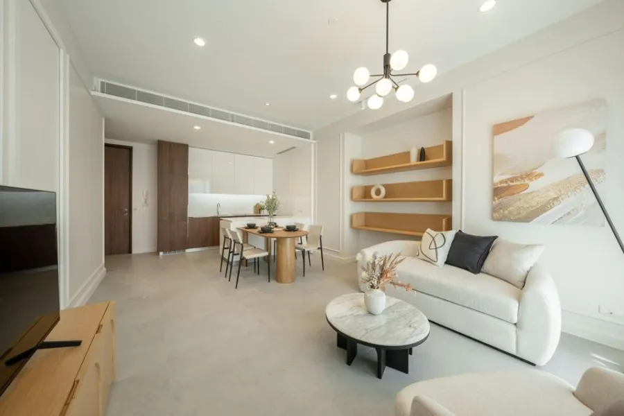 Condo for rent, 185 Ratchadamri, beautiful room, fully furnished Fully furnished, ready to move in. Hurry up, don't wait.