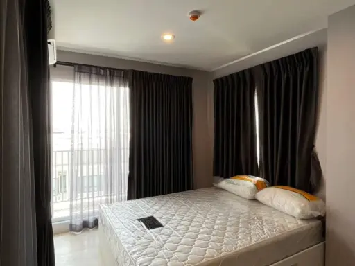 For rent: SENA Kith MRT Bangkhae Phase 1, spacious room, great usable space, I must say you must not miss it.