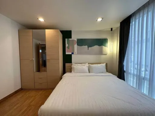 For rent condo The Alcove Sukhumvit 49 ห้องพร้อมอยู่ สิ่งอำนวยความสะดวกครบ มาแต่ตัวเข้าอยู่ได้เลย อย่ารอช้า