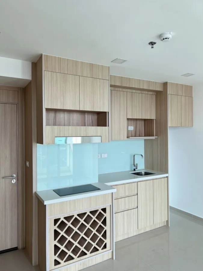 City Garden Tower for sale (South Pattaya), empty room, built-in, high floor, renovation line, don't miss it.