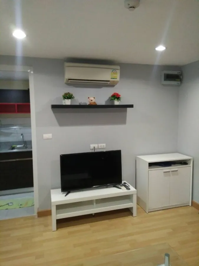 For sale/rent: The Raffles Condominium, simply decorated but fully equipped, ready to move in with just one bag.