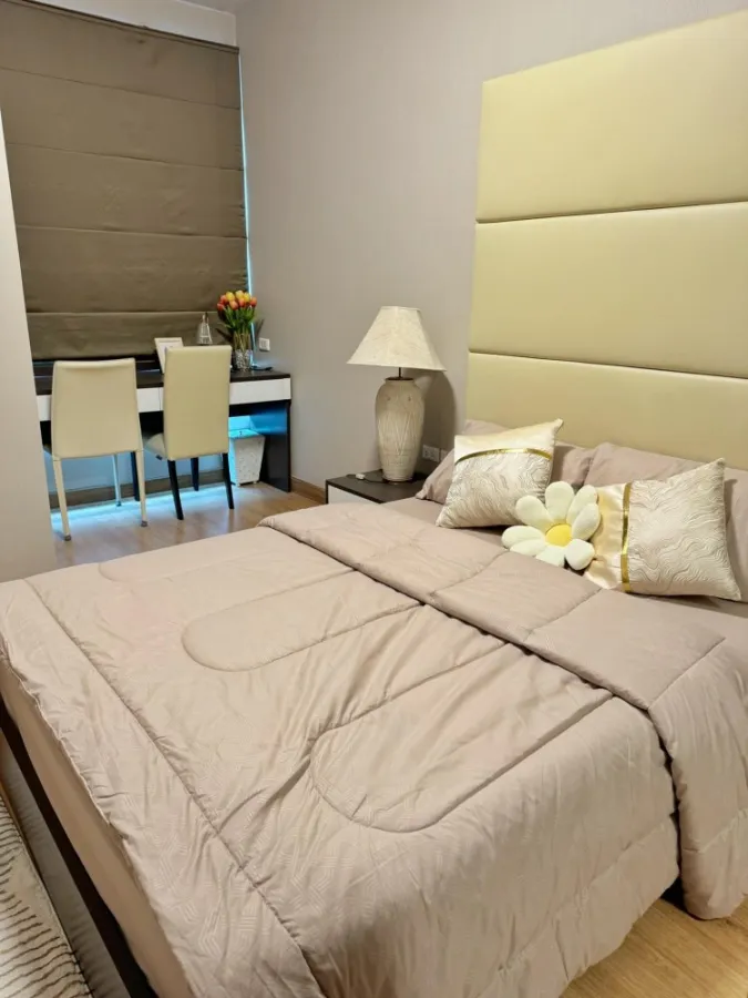 Condo for rent, Supalai River Resort, high floor, spacious room, beautifully decorated, nice to live in. Good like this, reserve now.