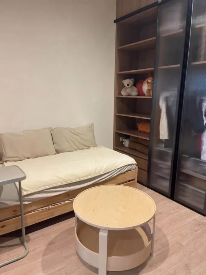 ให้เช่า IDEO RAMA 9–ASOKE 1 ห้องนอน มาพร้อมส่วนกลางและเฟอร์นิเจอร์ครบครัน พลาดแล้วจะเสียใจ