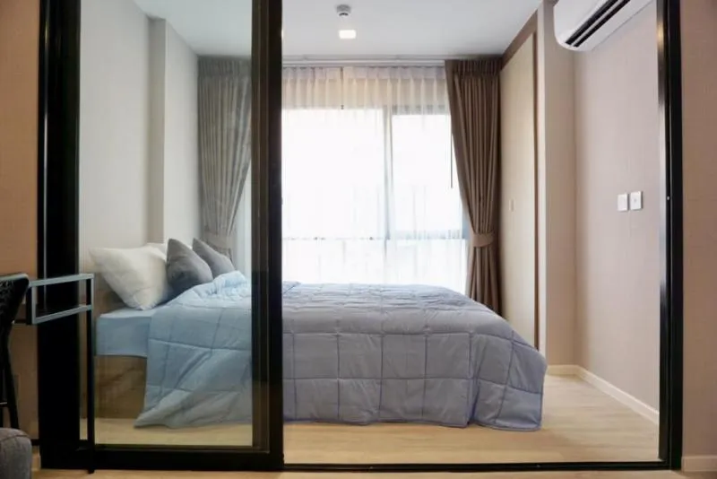 ห้องใหม่ๆ 1 นอน ตึก B ใครชอบห้องเรียบหรูสวยงาม ต้องห้องนี้เลย!! ติดวอลทั้งห้อง น่าอยู่จริงๆ พร้อมเช่