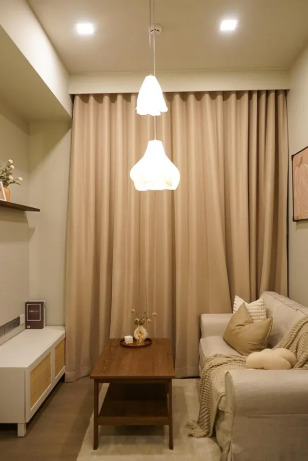 For rent, Celes Asoke, Fully Furnished, high floor, good view, beautiful room, fully furnished, hurry and reserve now, don't miss it, hurry up.