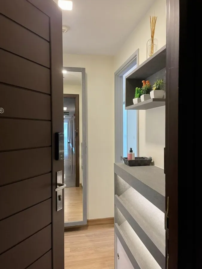 ขาย ให้เช่า Thru Thonglor Condo ชั้น24 วิวโล่ง ไม่ถูกบล๊อกวิว แถมห้องบิ้วอินท์จัดเต็ม ราคาดี ต้องจอง
