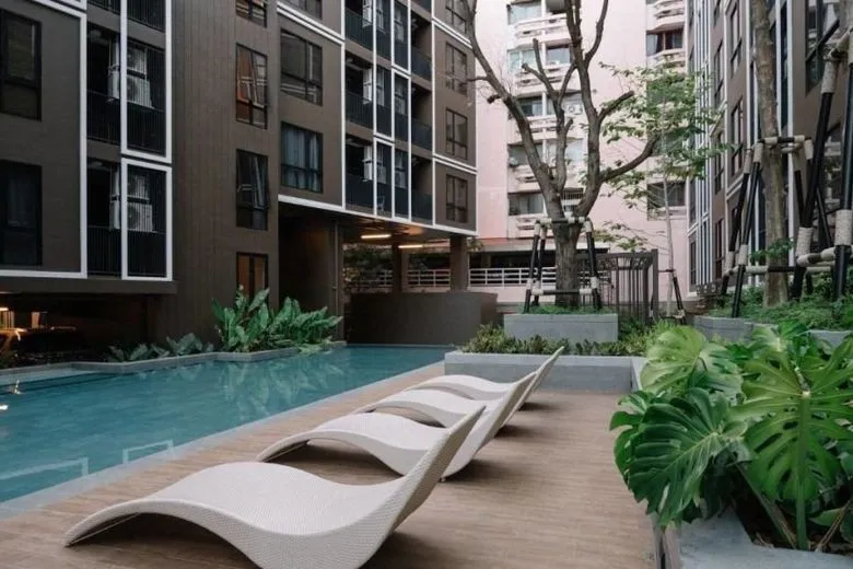 ขาย ให้เช่า เดอะ เชดด์ สาทร 1 ชั้น 8 วิวสระว่ายน้ำ ห้องน่าอยู่ บอกเลยว่า อย่ารอช้า ด่วนๆเลยจ้า
