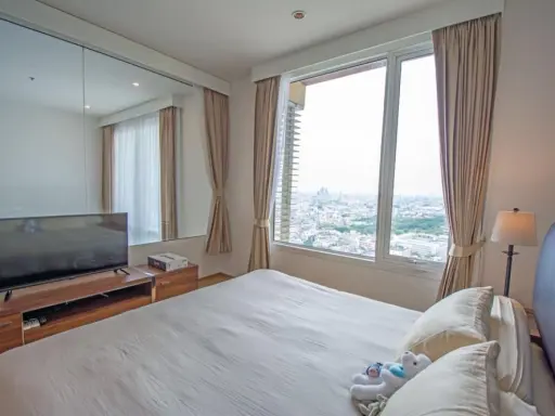 Condo for rent, Empire Place Sathorn-Narathiwas, Duplex room Very beautiful, lots of space Central, luxurious and inviting images