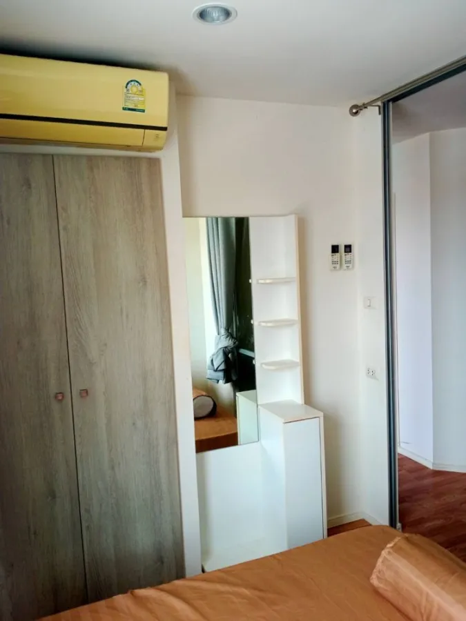 For sale: Lumpini Nawamin Sri Burapha, separated rooms, ready to move in, complete with furniture. Don't postpone booking now.