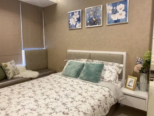 For rent Rhythm Ekamai Estate, city view room, near BTS Ekkamai, convenient transportation, don't wait, book now!!