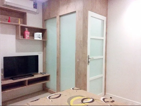Urgent for rent!! Condo Quinn Ratchada 17, 15th floor, Building A, beautiful room, fully furnished. Ready to move in, don't miss it!!