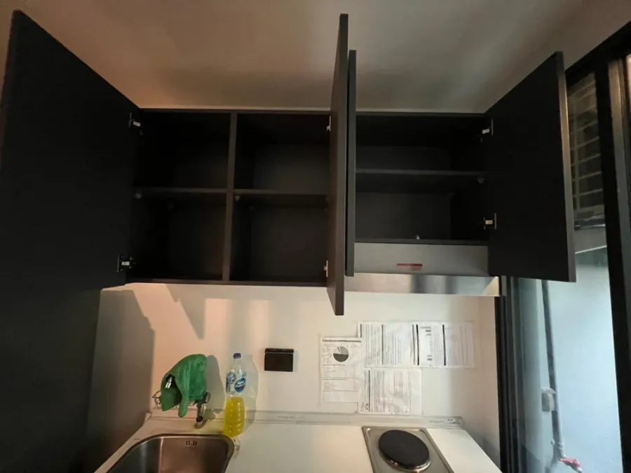 For rent, Premio Quinto, a room on the edge, separating the bedroom complete electrical appliances Hurry up to reserve before it's gone.