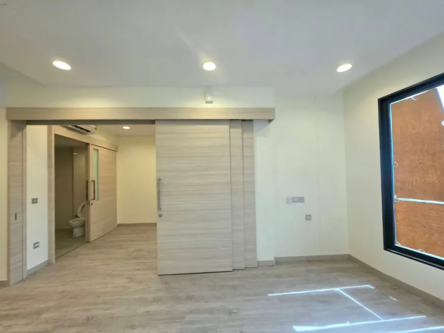 Selling Jin Wellbeing County, 4th floor, unobstructed view, no buildings blocking the view. Interested in owning one? Book now!