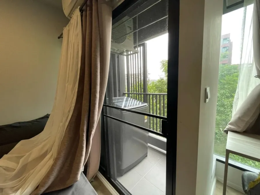 For rent: Kev TU Building C, 3rd floor, pool view, separate room, fully furnished, book now, don't miss out.