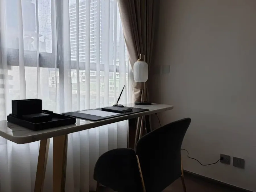 For rent, Park Origin Phayathai, nice room, clean tone control, just bring your bag and you can live in it. Hurry up to reserve.
