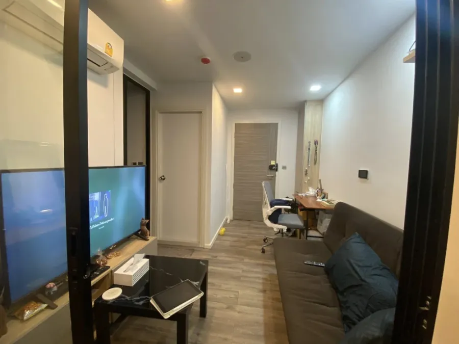 ขายด่วนๆ Atmoz Ratchada-Huaikwang 1 Bedroom Exclusive ห้องริม เป็นส่วนตัว ไม่ติดใครด้านหนึ่ง ซื้อเลย