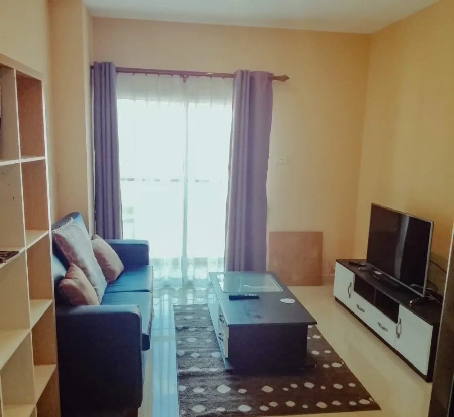 For sale CC Condominium 2 (Central Pattaya), corner room, quiet, complete set of furniture. Complete electrical appliances, don't miss it.