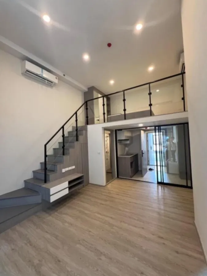 Selling down payment Origin Plug & Play Sirindhorn Station, 26th floor, Duo Space room, interested, hurry and reserve now.