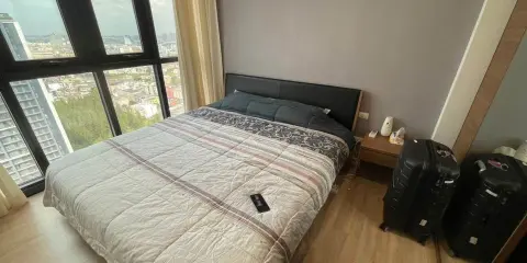 For Rent Condo The BASE Garden Rama 9 ชั้นสูง เฟอร์นิเจอร์เครื่องใช้ไฟฟ้าครบครันพร้อมเข้าอยู่ทันที