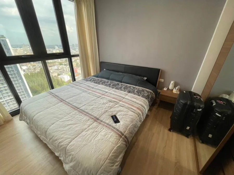 For Rent Condo The BASE Garden Rama 9 ชั้นสูง เฟอร์นิเจอร์เครื่องใช้ไฟฟ้าครบครันพร้อมเข้าอยู่ทันที