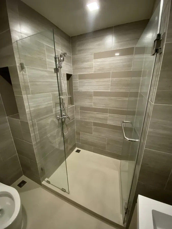 Selling Maestro 03 Ratchada - Rama 9. A comfortable unit with complete amenities. Located on a low floor with well-defined rooms. Book now, don't miss