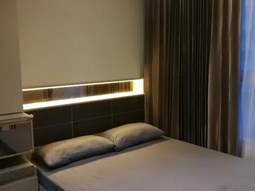 For rent ISSI Condo Suksawat, 20th floor, corner room, private, ready to move in, friendly price, don't wait!