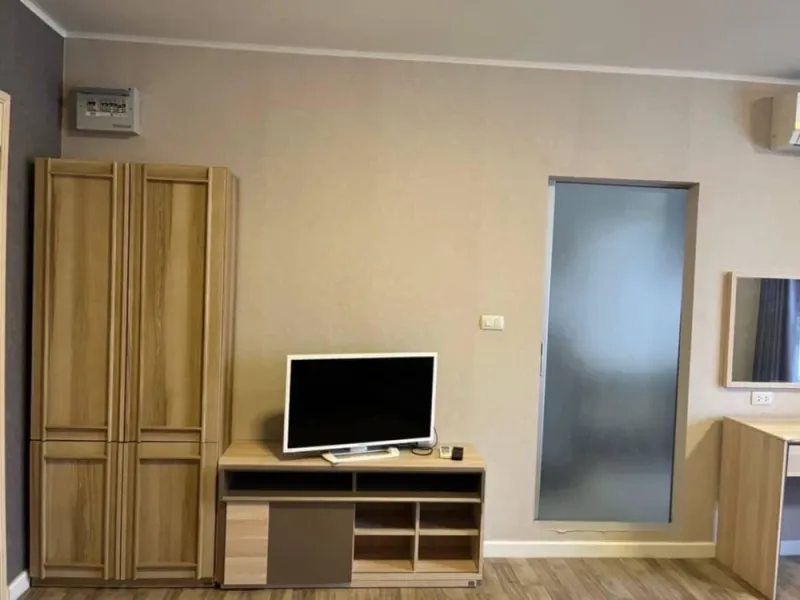 ให้เช่า D condo campus rangsit เฟส2 ห้องพร้อมอยู่ เฟอร์ เครื่องใช้ไฟฟ้าครบ มาแต่ตัวเข้าอยู่ได้เลย