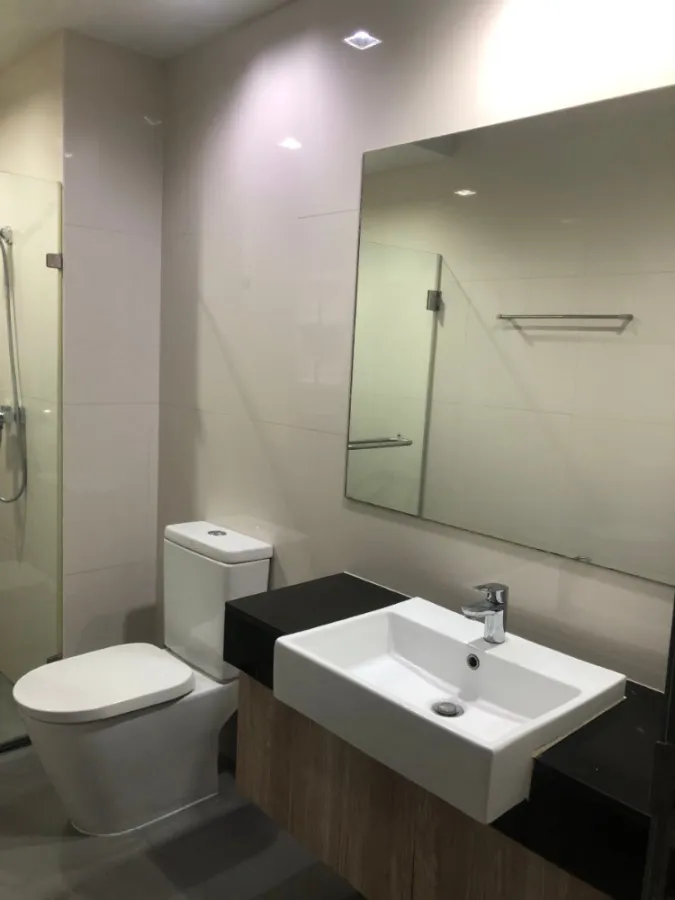 For sale: Wire Ratchada 19, 8th floor, corner room, north direction, clear view, no buildings blocking it, fully decorated, livable, reserve now, urge