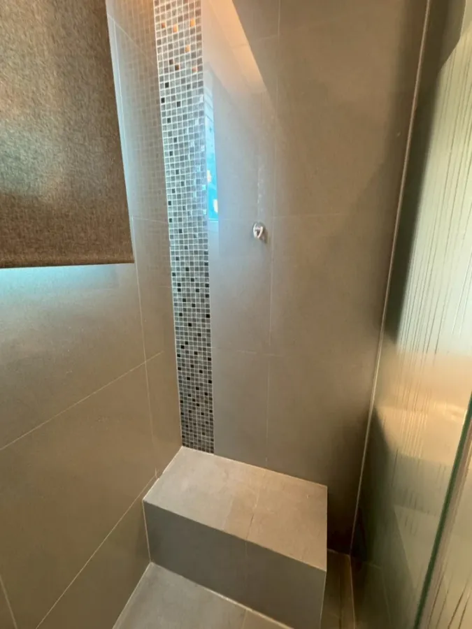 Spacious and comfortable rooms for rent at The Saint Residences. High floor. Book now! Don't miss out!